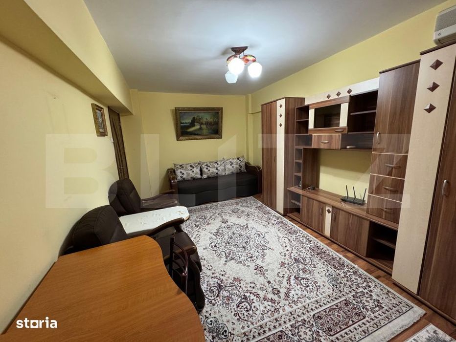 Apartament de inchiriat, decomandat, Lapus