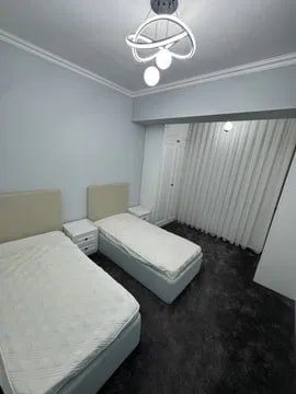 Продаю квартиру 3/1/2 в Сирдарье ор-р Камаристан базар срочно!