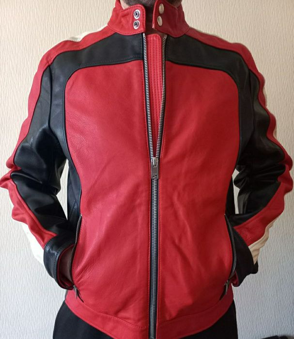 Продам мужскую натуральную кожанную куртку размер 48-50,