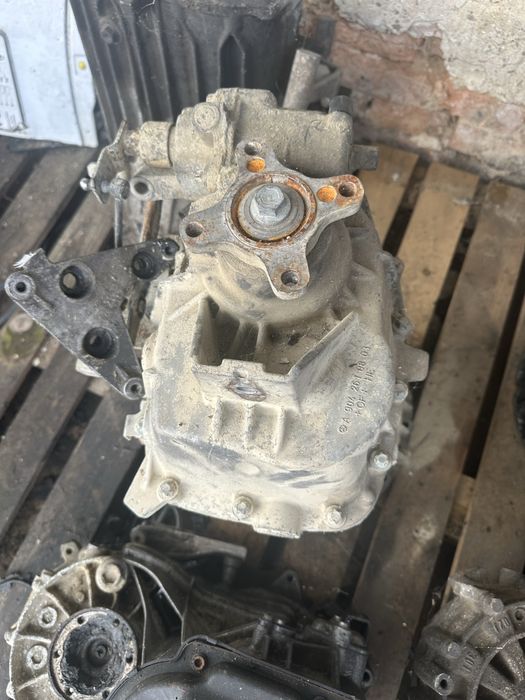 Cutie de viteze 5+1!Mercedes Sprinter motor 2,2  2000-2006