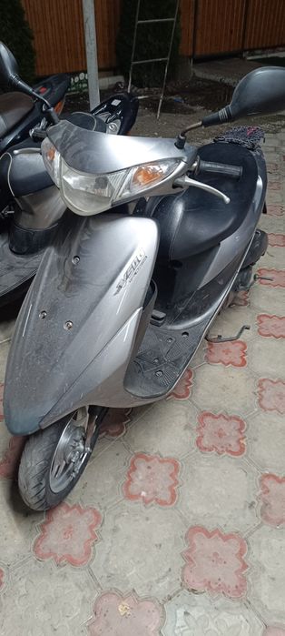 Продам мопед Сузуки v50g
