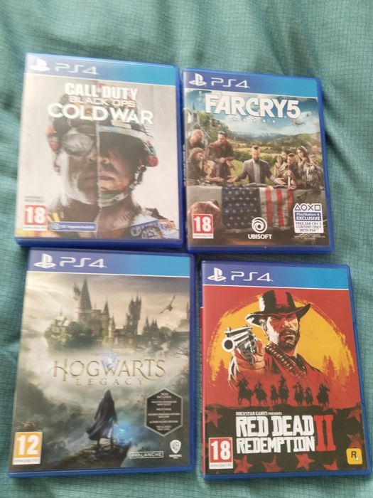 Продам пс4 с дисками