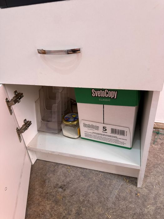 Продам тумбу офисную