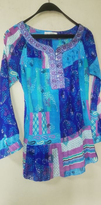 Няколко дамски тоалета-размер М- официална рокля в лилаво с дантела