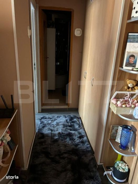 Apartament de vanzare, semidecomandat, cu 3 camere, 62 mp
