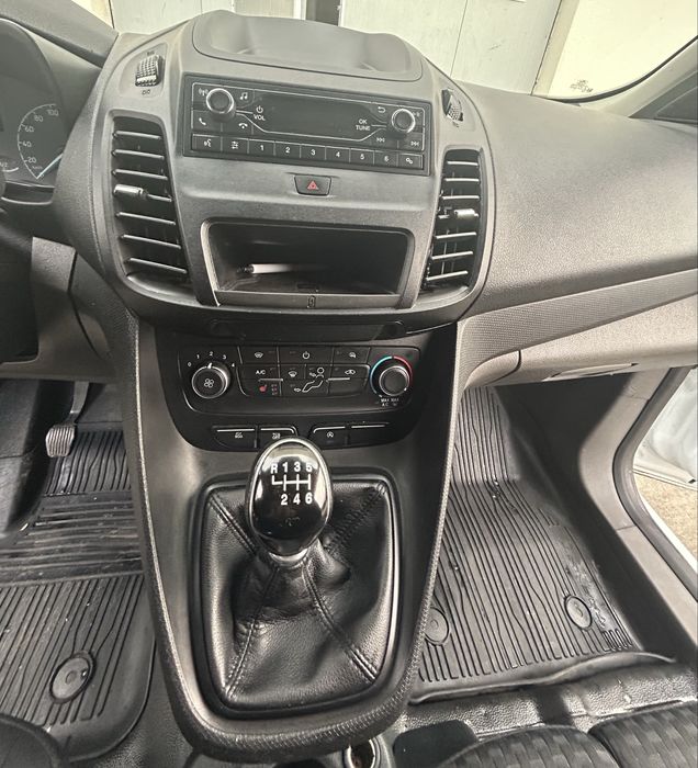 Vand URGENT Ford Transit Connect MAXI 1,5 motorina 2020