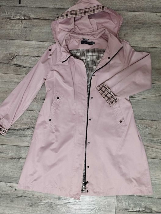 Плащи куртки пальто спортивные костюмы