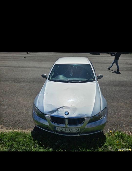 Desfac orice piesa BMW e90 320d de 163 de cai .