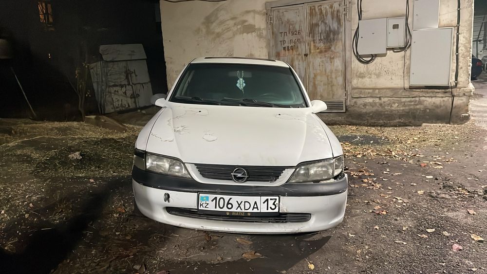 Opel Vectra B бешка