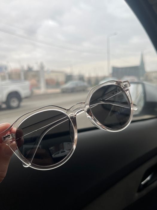 Очки солнцезащитные