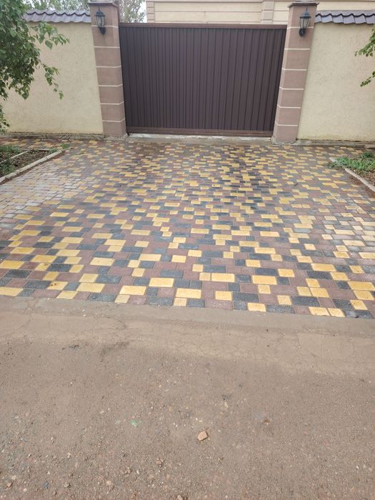 Укладка брусчатки и асфальта