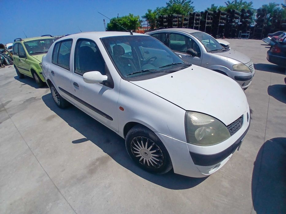 Dezmembram renault clio