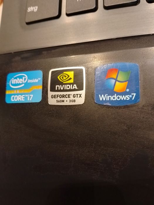 Геймърски лаптоп ASUS G74SX