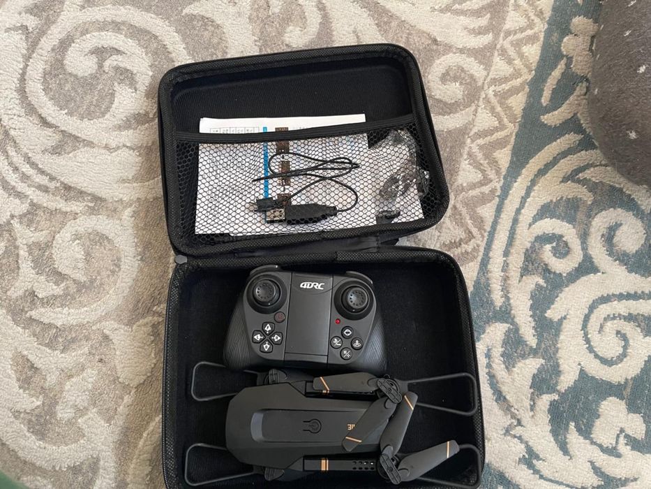 Продам дрон 4drc