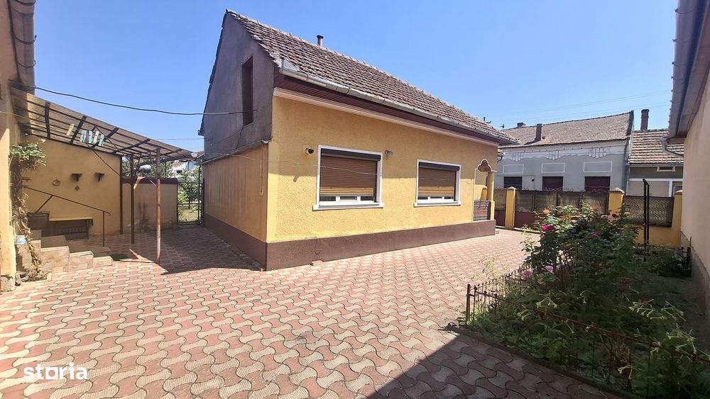 Casă cu 3 camere
