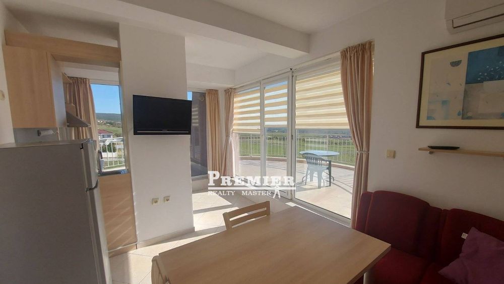 Продава се Тристаен апартамент в с. Кошарица, Област Бургас - 144 кв.м за 660 €/кв.м - Снимка #3