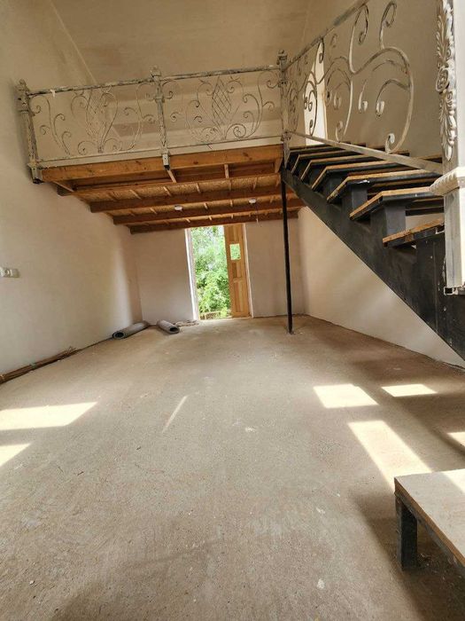 Янгибозор 5 соток земли с 2 студия-домами