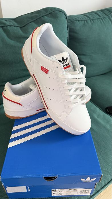 Оригинални маратонки Adidas court tourino