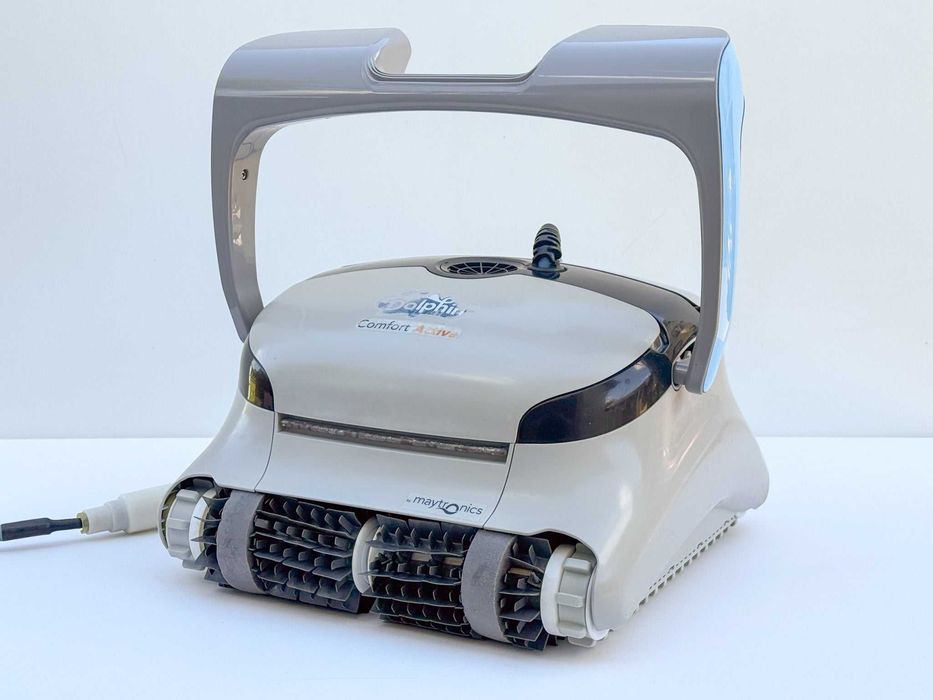 Robot curățare piscină Dolphin Maytronics Comfort Active