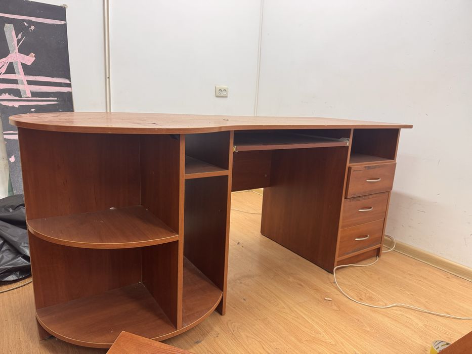 Стол офисный хороший