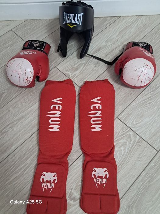 Кикбоксинг полный комплект.