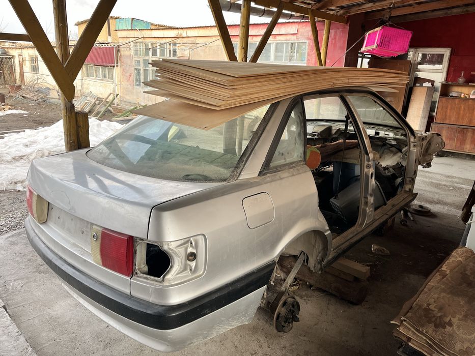 Запчаст кузов ауди 80