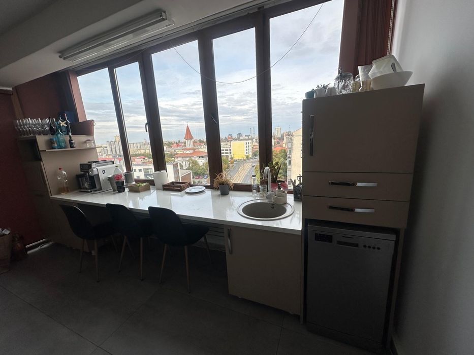 Bucatarie mobilata si utilata