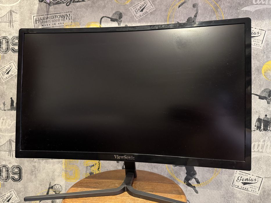 monitor viewsonic curbat 144hz(negociabil)