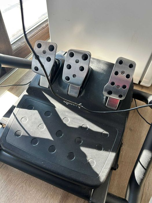 Simulator Racing complet – Cadru + Scaun + Volan + Pedale + Schimbător