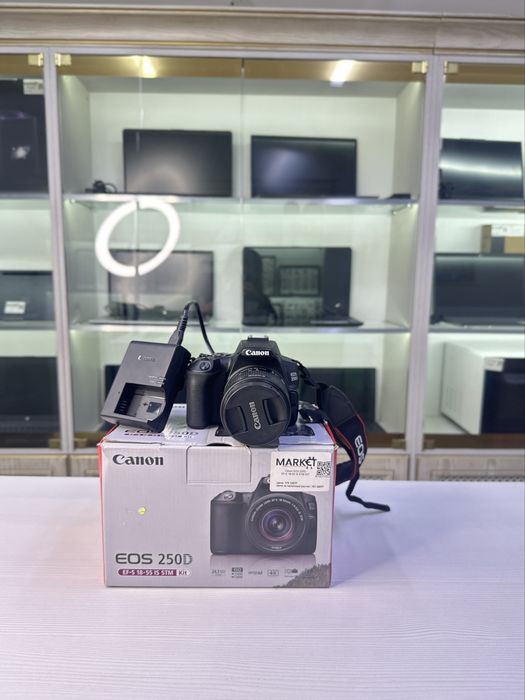 Canon EOS 250D EF