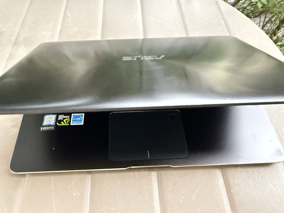 Продам Ноутбук  Asus harman/kardon