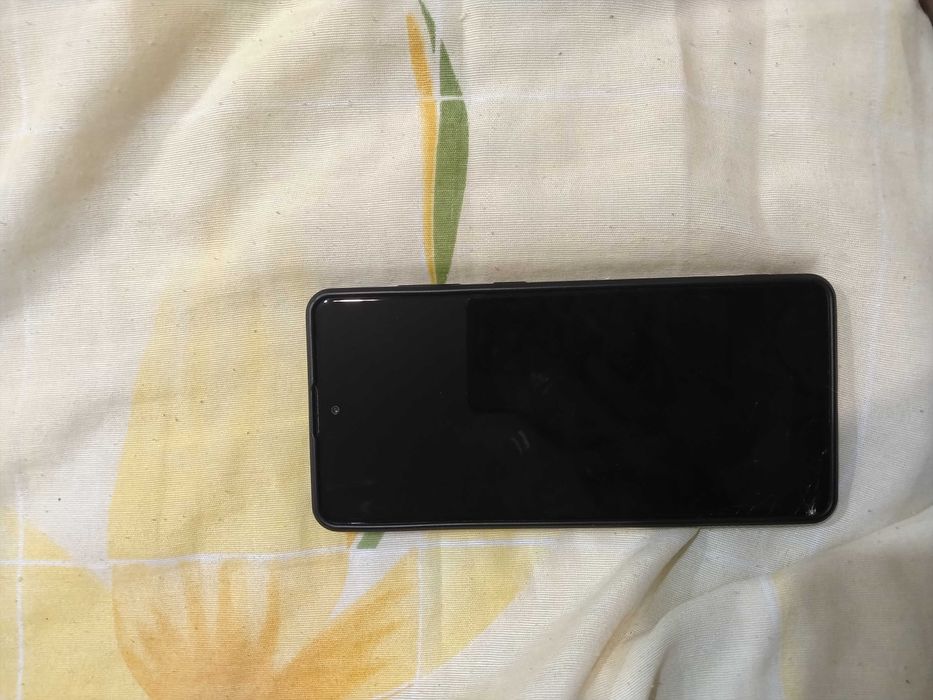 Продавам телефон Samsung  Galaxy A71 4 G