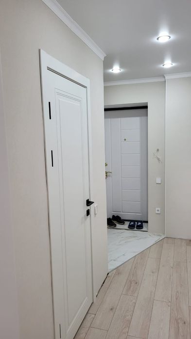 Шпаклёвка и поклейка обоев