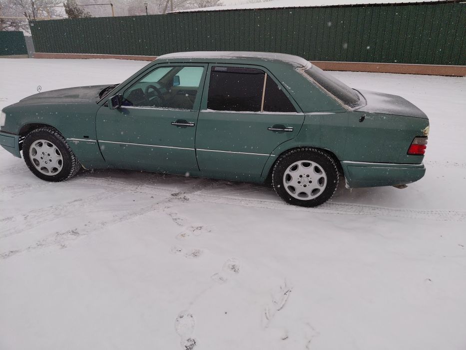 Продам  М/В Е124, 2.8