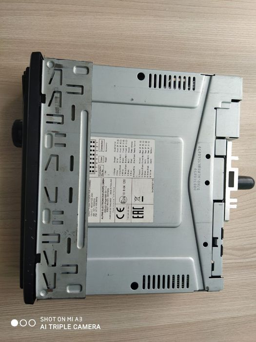 Автомагнитола ALPINE UTE-80 B