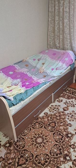 Продам кровать .