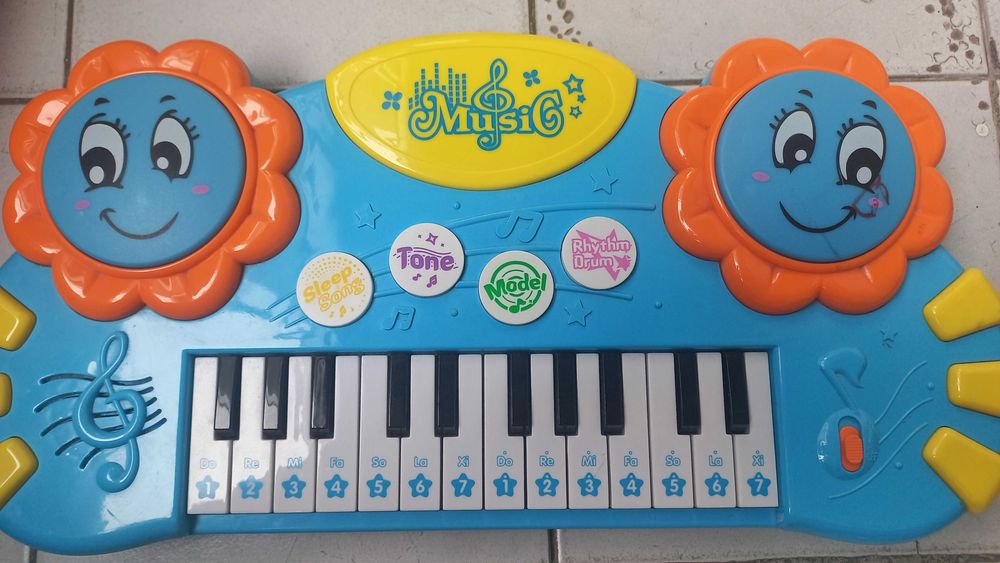 Продавам детски играчки