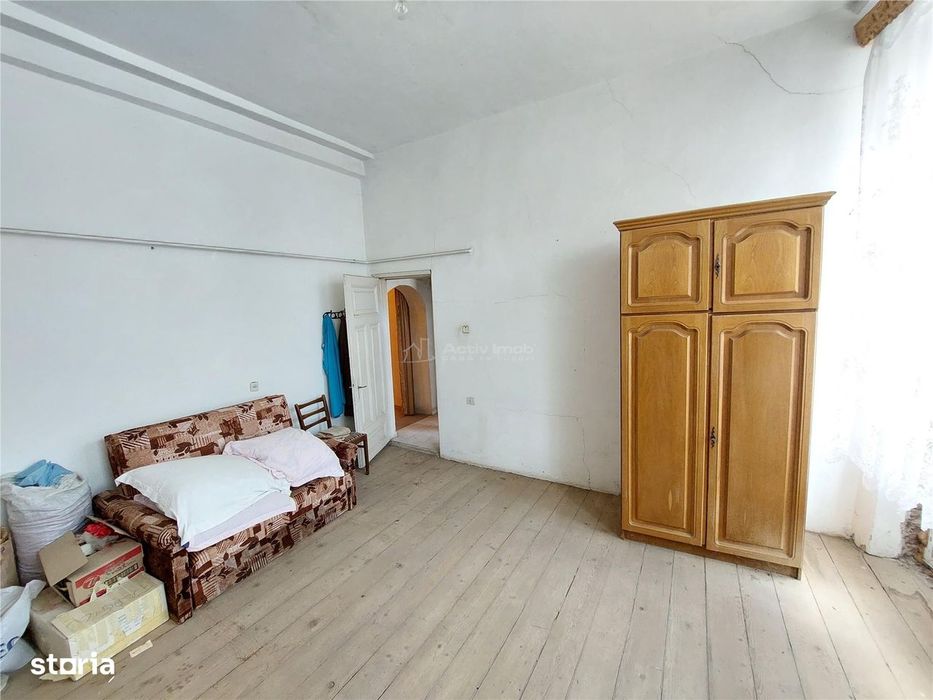 2 camere in cladire P+1,etaj 1, 60 MP,  beci subsol, Ultracentral