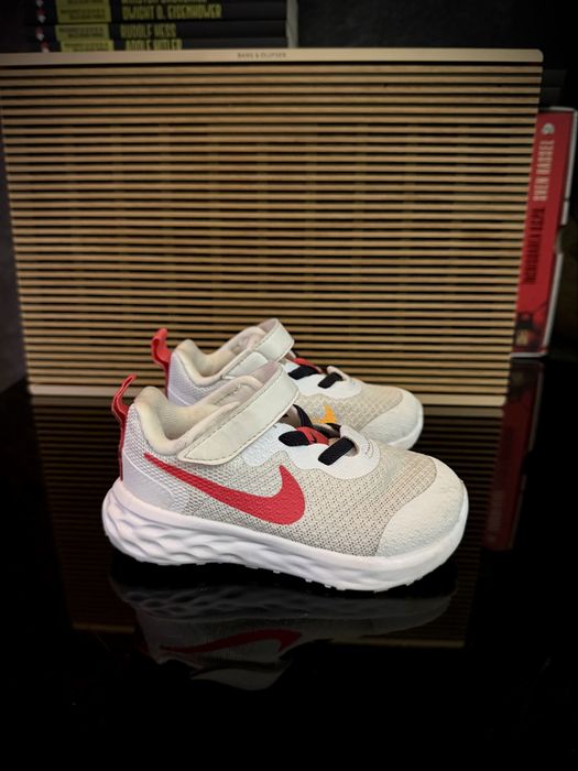 Adidasi nike revolution 6 cu velcro adidasi copii nike marimea 22