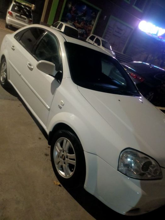 Arenda Lasseti 2010 ,sotilmidi