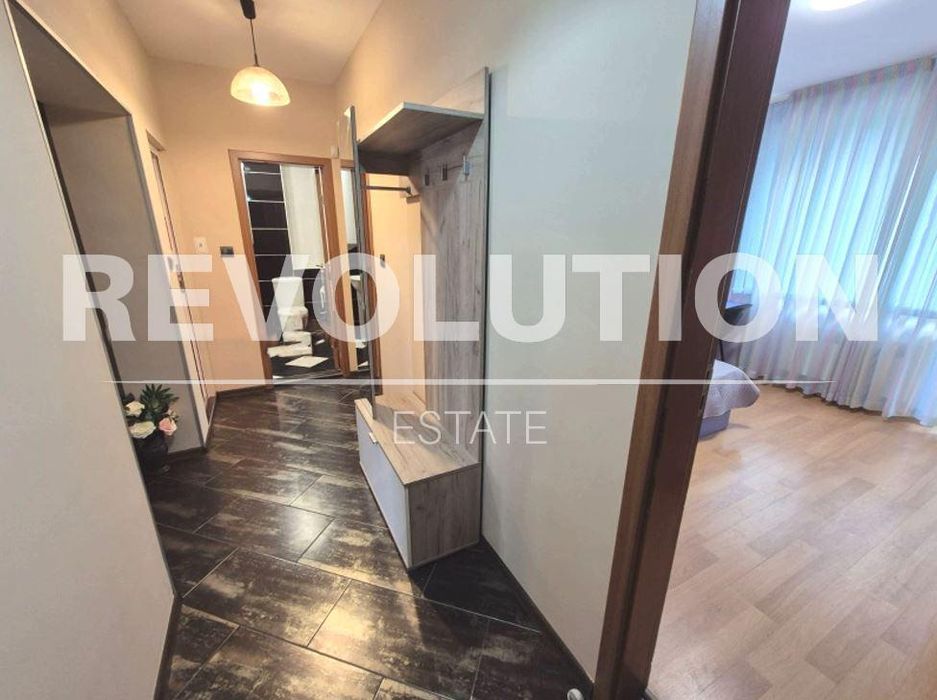 Дава се под наем Тристаен апартамент в Варна, Цветен квартал - 95 кв.м за 665 € - Снимка #8