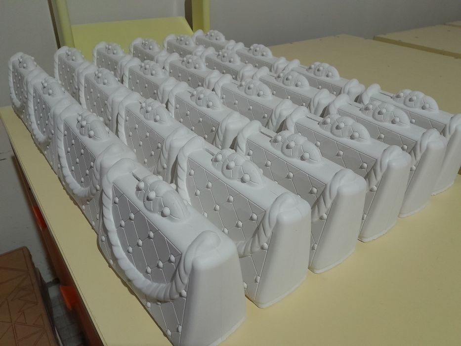 Гипстен жасалған копилкалар