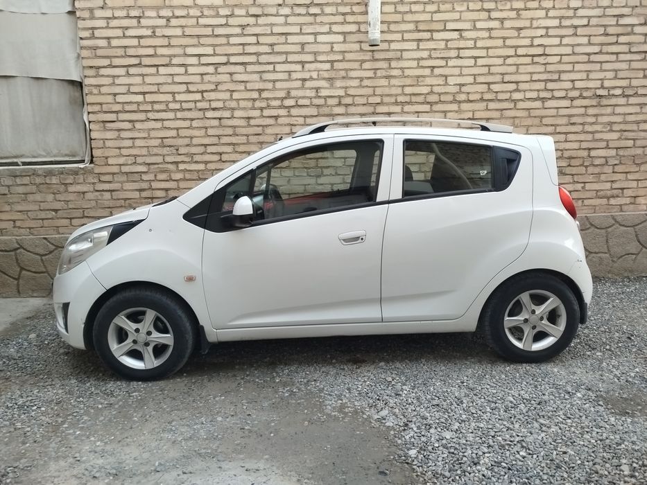 Шевроле спарк в хорошем состоянии