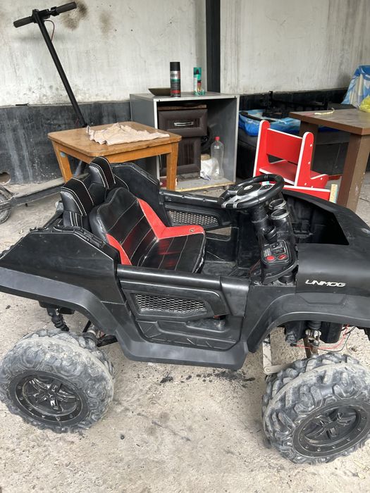 Машинка детская б.у