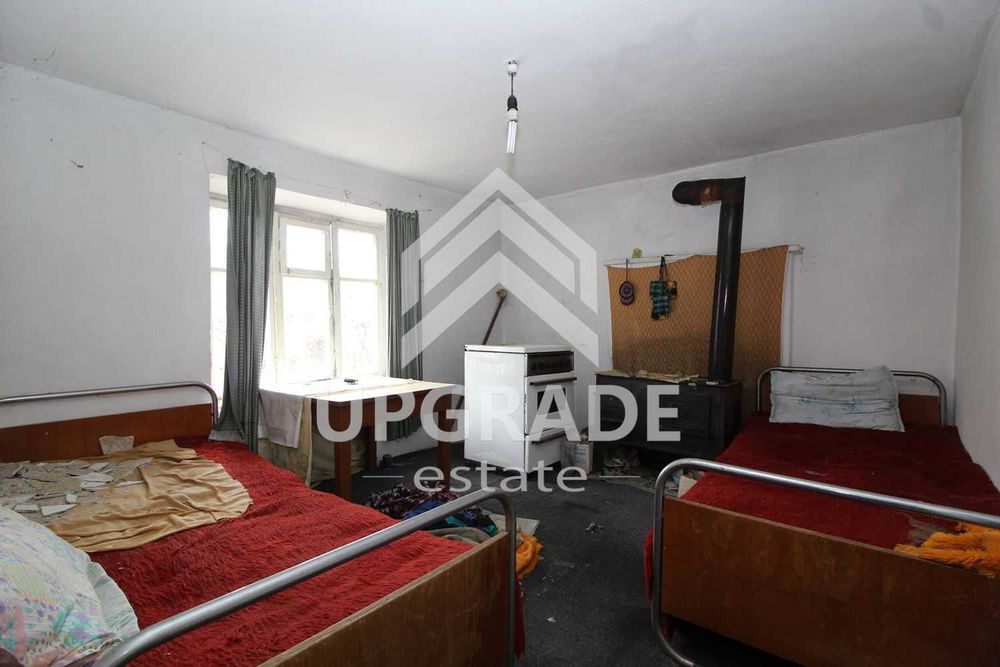 Къща в с.Средногорци