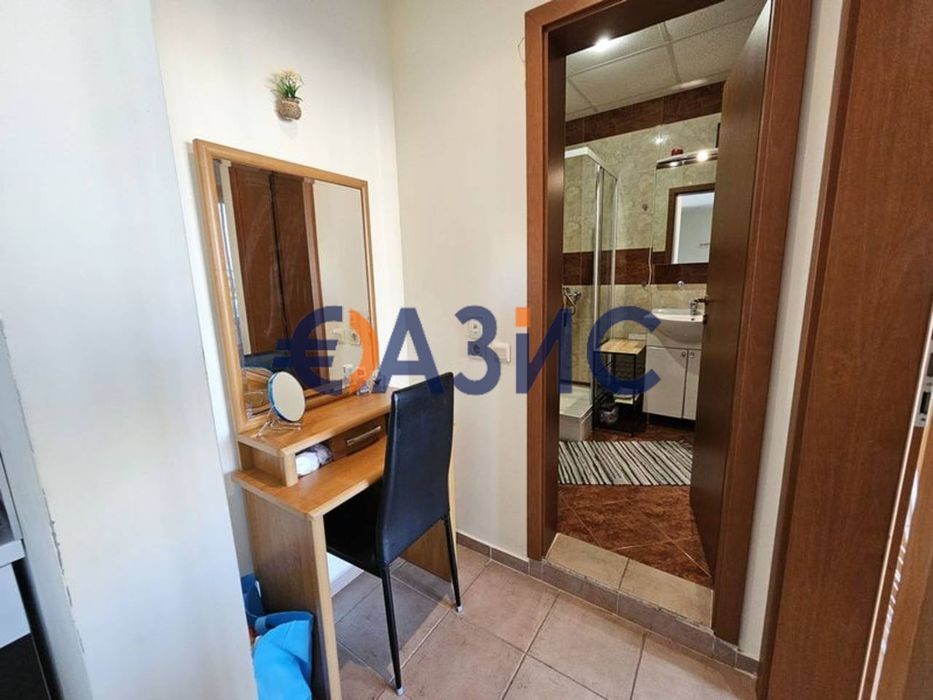 Продава се Двустаен апартамент в к.к. Слънчев бряг - 56 кв.м за 1322 €/кв.м - Снимка #5