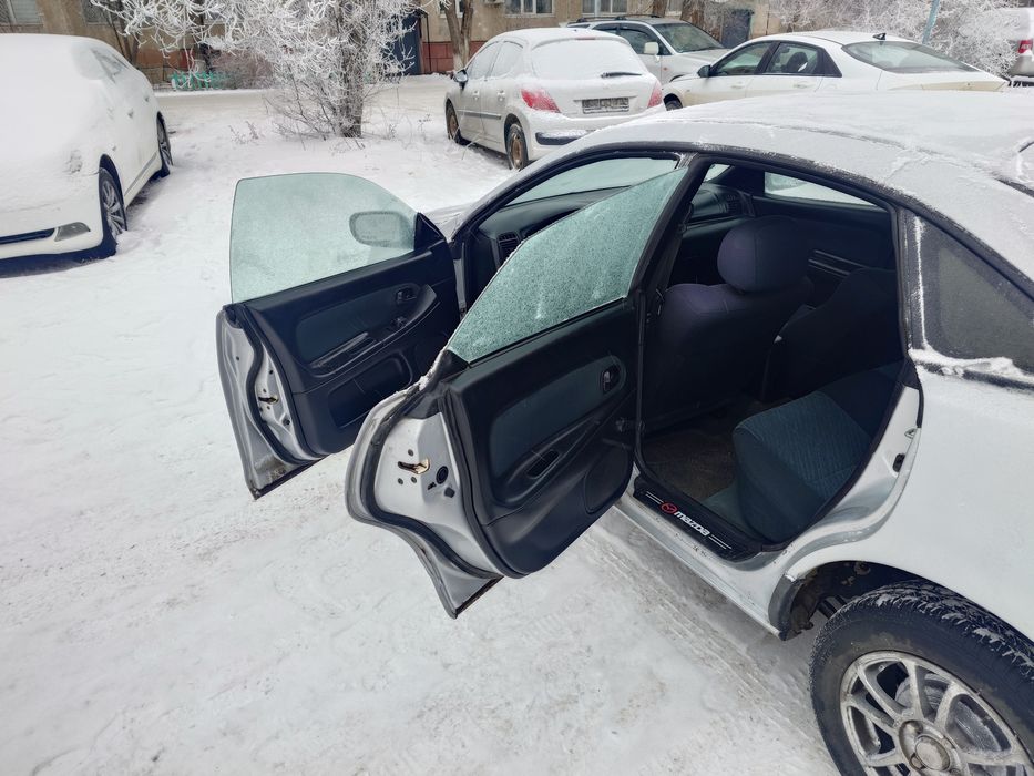 Продам в рассрочку Мазда 323F