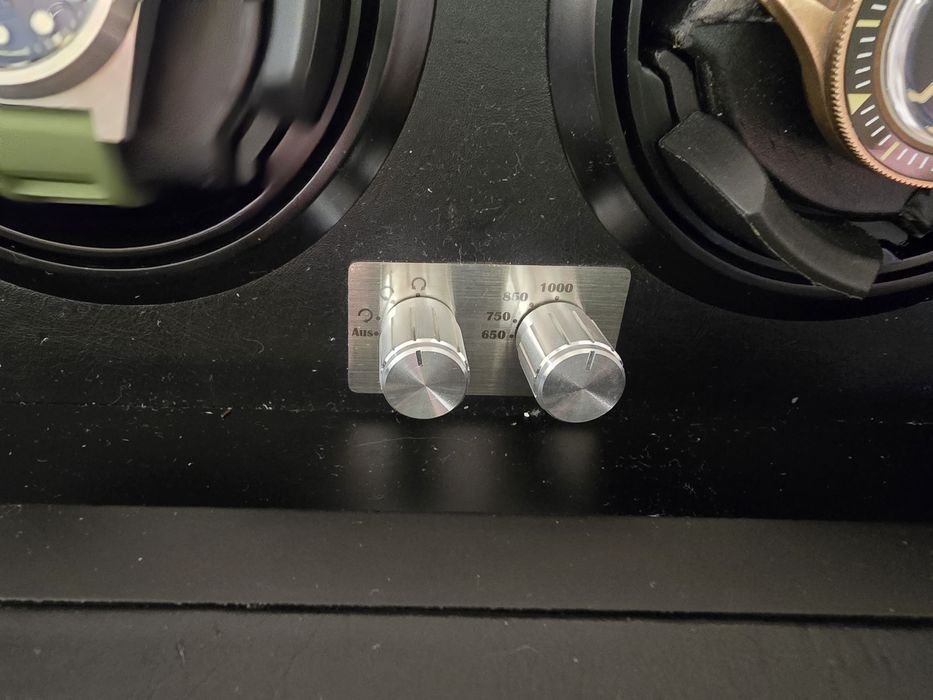 Кутия / навивачка за 3 часовника