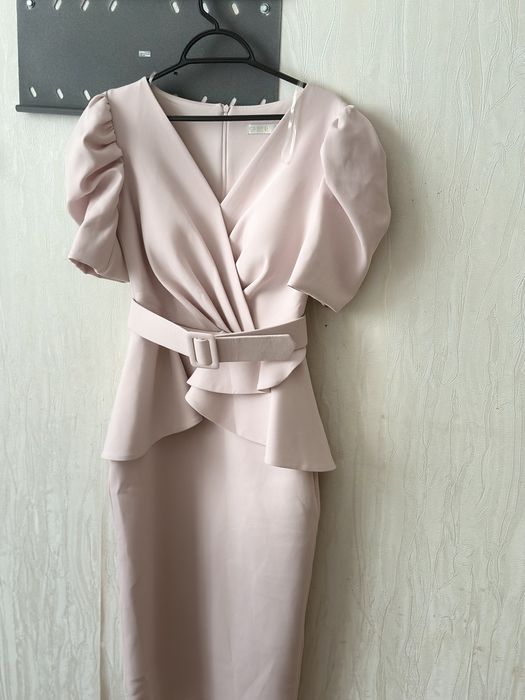 Платье коктейльное