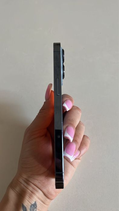 Продам iphone 13 pro 256гб